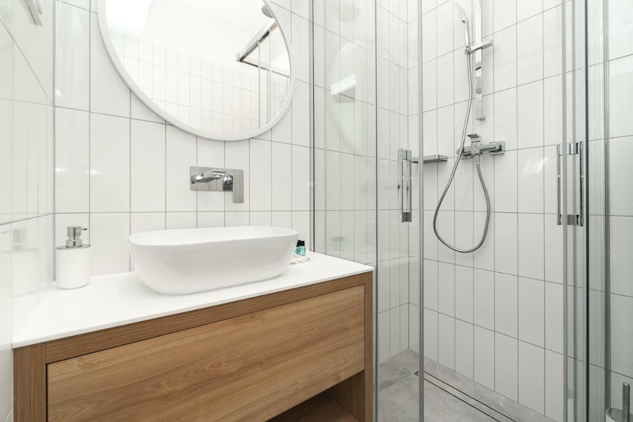 Loft Apartment Cracow Old Town 3Min Main Sq Krakow Bagian luar foto